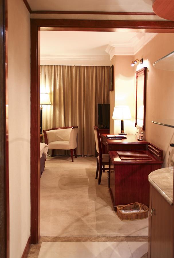 Shangdong Litian Hotel จี่หนาน ภายนอก รูปภาพ