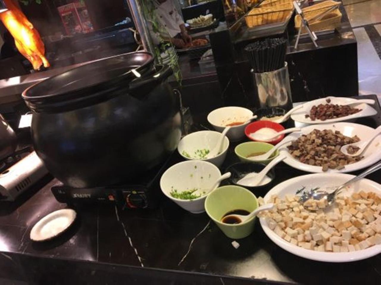 Shangdong Litian Hotel จี่หนาน ภายนอก รูปภาพ